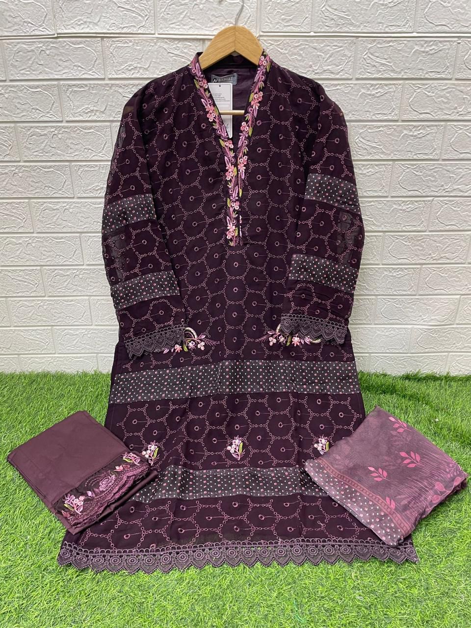 Naimat Fashion Studio 1126 Blooming Georgette Pakistani Readymade Suit Wholesale Online
